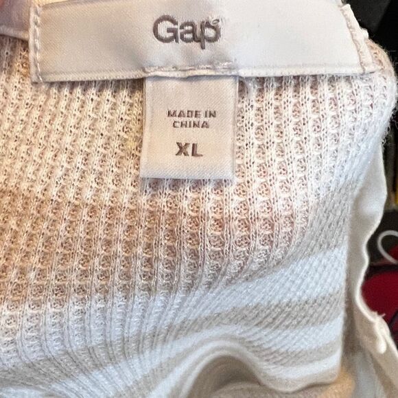 Gap Striped Shirt - Picture 7 of 7